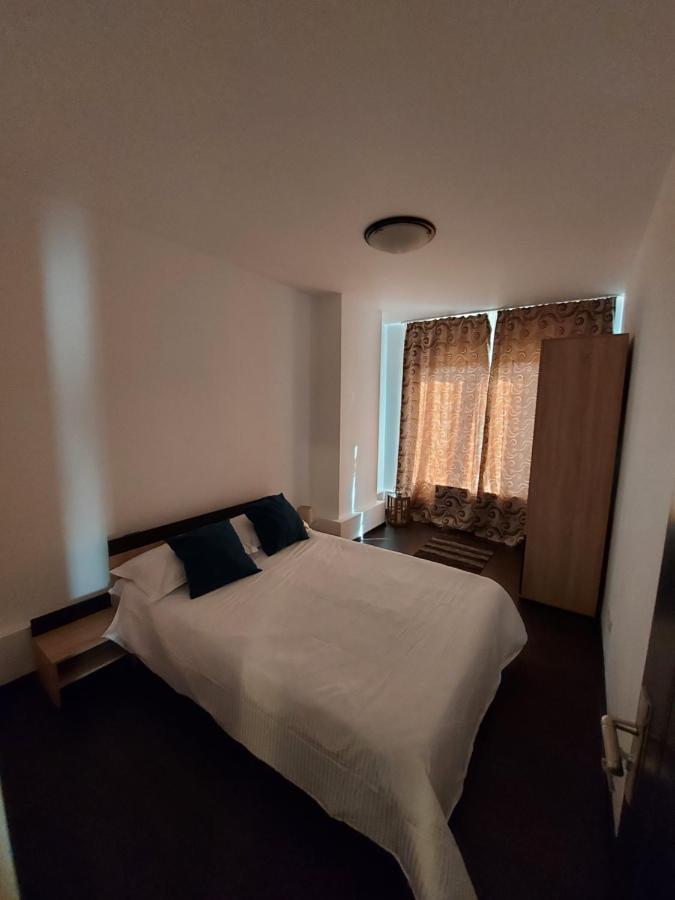 Jolie Suites Braila Exterior photo