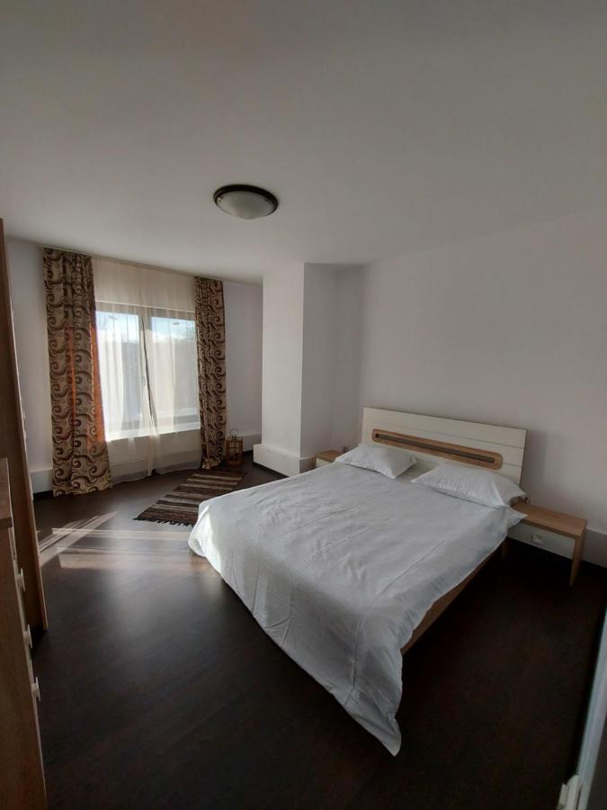 Jolie Suites Braila Exterior photo